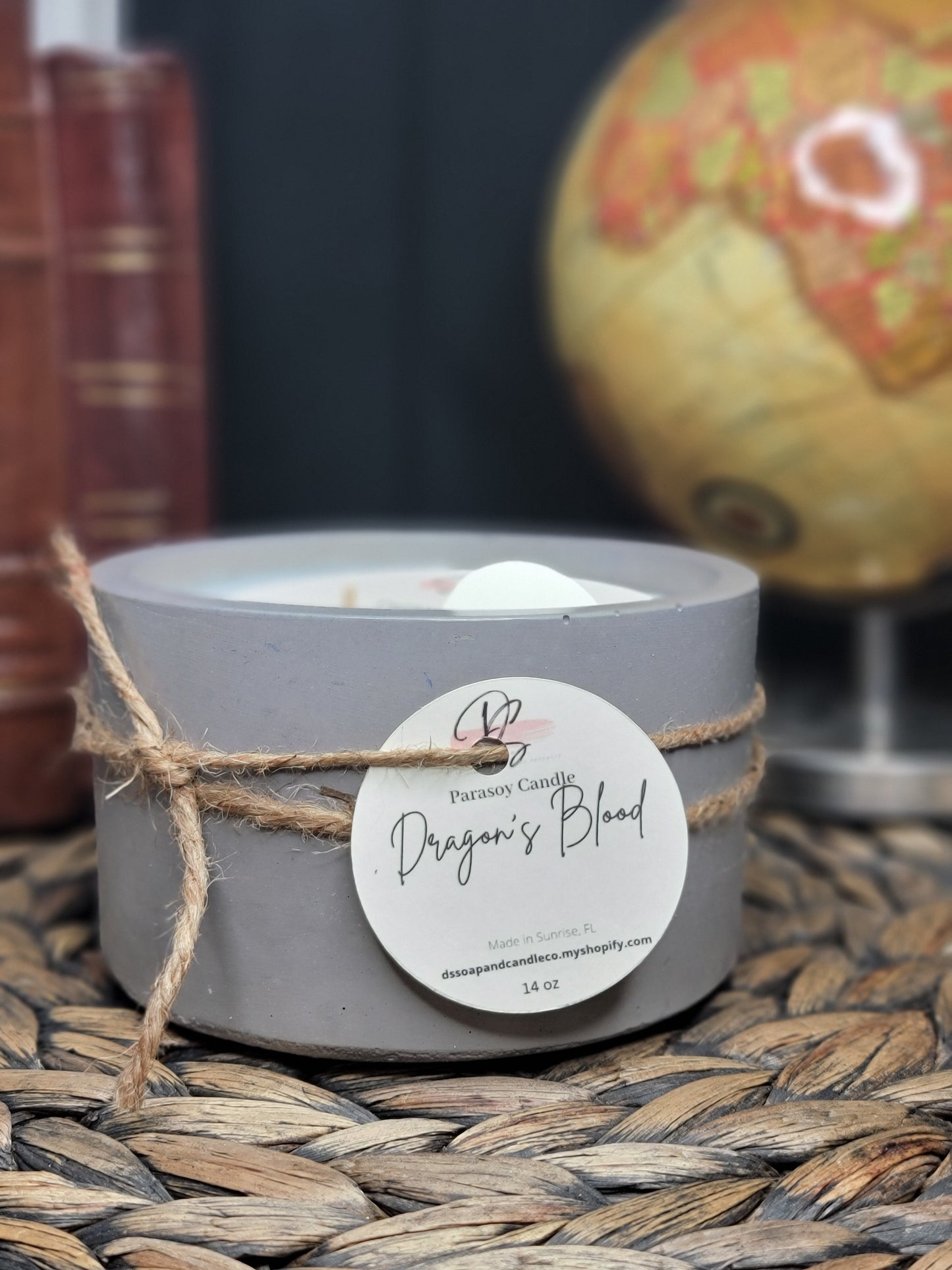 Dragons Blood Round Cement Candle, Charcoal Concrete Candle, Soy Candle, Industrial, Farmhouse, Indoor /Outdoor