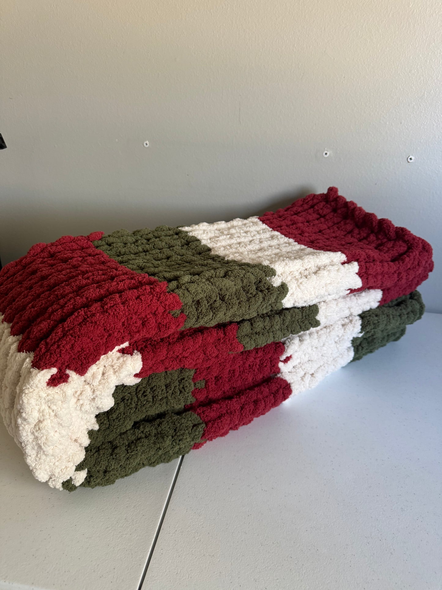 Christmas Chunky Knit Blanket: Red, Green, Ivory Color Block Chenille Throw